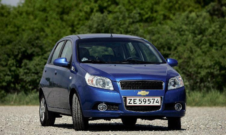 Et nyt og ganske fikst frontpartik kan ikke skjule, at Chevrolet Aveo stadig er en lidt gammeldags bil. 
