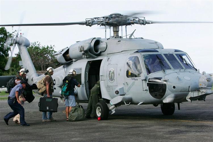 En amerikansk Black Hawk helikopter. 