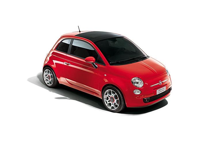En specialdesignet Fiat 500 skal fremover være kundebil hos Ferrari. 