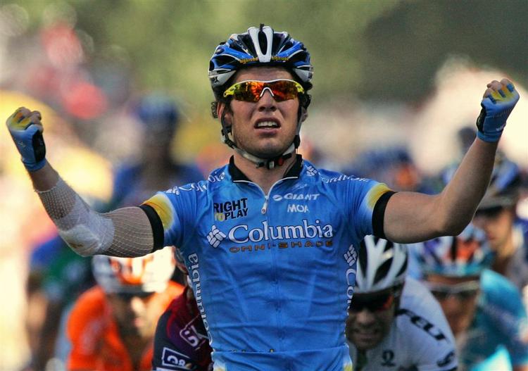 Mark Cavendish kan for fjerde gang i dette års Tour de France strække armene jublende i vejret. 