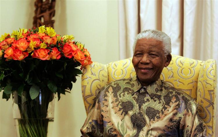 Mandela fejrer sin 90 års fødselsdag. 