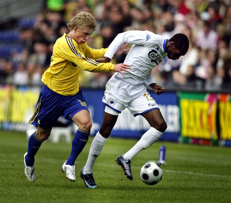 FCK og Brøndby skal kæmpe om mesterskabet, mener politiken.dk's læsere. 