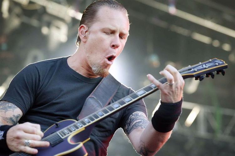 Til efteråret kan guitarentusiaster i hele verden give den som James Hetfield fra Metallica derhjemme foran skærmen. 