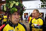 Politikens redaktør, Rasmus Bech, havde heldigvis cykelhjelm på, da han styrtede. 