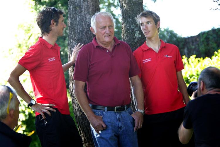 Far Johnny Schleck med sine to sønner Fränk Schleck (tv.) og Andy Schleck (th.) 