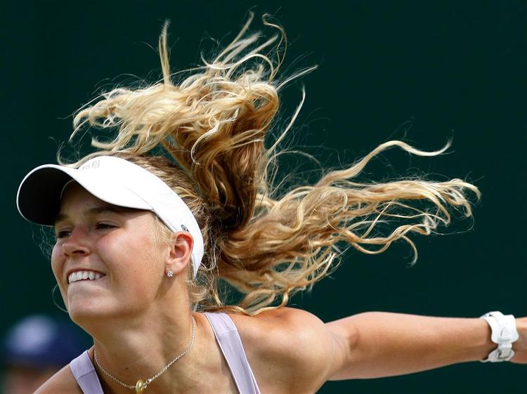 Caroline Wozniacki er en af ti teenagere blandt de 50 bedste i verden. 