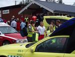Alt var kaos, da lynet slog ned, fortæller øjenvidner. 16 ambulancer og en bus blev blev rekvireret for at køre de ramte på sygehuset. 