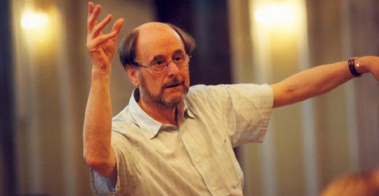 Det er mere mådehold end saft og kraft, der ligger Roger Norrington på sinde - og desværre et mådehold, som tenderer det blodfattige. PR-foto. 
