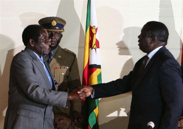 De to ledere i Zimbabwe er nu efter flere måneders kold luft ved at tø op. 