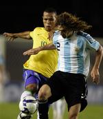 Fabricio Coloccini har spillet 27 landskampe for Argentina og var med ved VM i 2006. I 2004 vandt han OL-guld i Athen. 