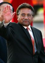 Pakistans præsident risikerer at blive sat fra sin bestilling, hvis det lykkes parlamentet at fælde ham i rigsretssag. 