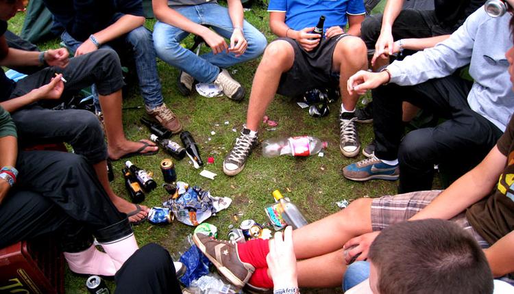 Firs proent af dem jeg kender der er under femten, drikker når de er på festival. Andreas Liborius Nielsen, 16 år på Skanderborg. 