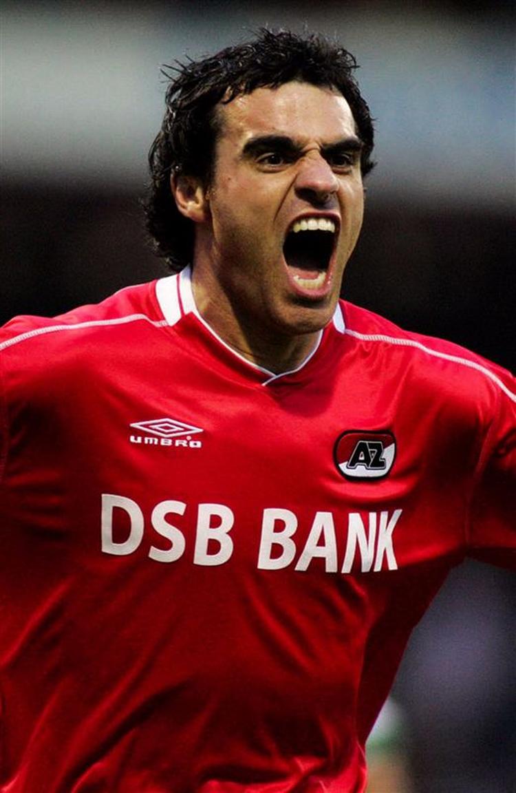 Den danske landsholdsspiller Kenneth Perez er ude i kulden i Ajax. Og det vil han ikke finde sig i. Arkivfoto. 
