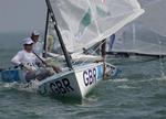 Den forsvarende olympiske mester Ben Ainslie vandt anden sejlads, mens Rafal Szukiel fra Polen fører den samlede stilling. 
