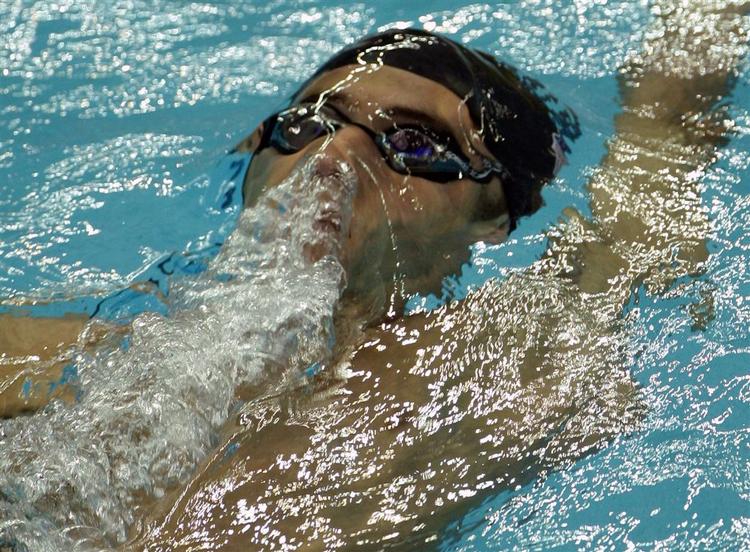 Michael Phelps satte sin 23. verdensrekord, da han vandt 400 meter medley. 