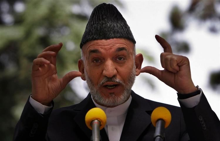 Afghanistans præsident, Hamid Karzai, under et pressemøde i dag i Kabul. 