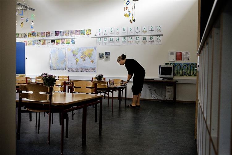 Den meget moderne Skanseskolen oplever stor elevflugt blandt 'hvide' elever. 