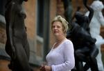 Allis Helleland angribes blandt andetfor at træffe beslutninger på et ufuldstændigt grundlag. 