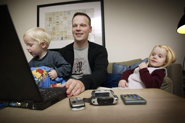 Antallet af danskere, der regelmæssigt arbejder hjemmefra, er næsten tredoblet på et år til 305.000 sidste år. Arkivfoto 