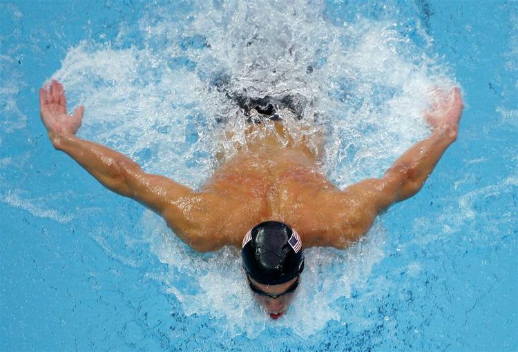 I finalen i 200 meter butterfly var Michael Phelps seks hundrededele sekund hurtigere end sine egen verdensrekord. 