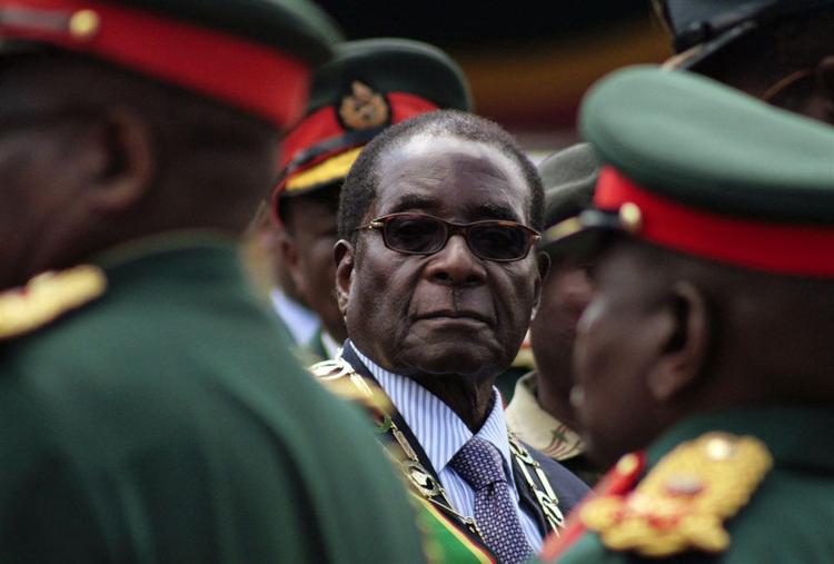 Den siddende præsident, Rober Mugabe, har forhandlet en aftale om magtdeling i Zimbabwe på plads med en fraktion af oppositionen. 