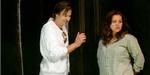 Peter Matteis formfuldendte Onegin leger ondskabsfuldt med den purunge Tatjanas følelser. Hun synges af russiske Anna Samuil på en ny dvd-udgivelse fra Salzburg. Foto: Fra dvd'en 