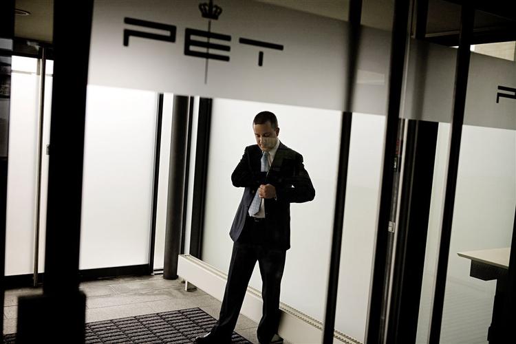 PETs chef Jakob Scharf i hovedkvarteret i Søborg. Nu opfordrer en af hans afdelingsledere til, at myndighederne er præcise i deres sprogbrug, når de taler og skriver om terrorisme. 