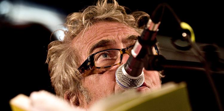 Jørgen Leth låner sin stemme ud, når Leni Riefenstahls 'Olympia - Fest der Schönheit' vises i Øbro-hallen. 