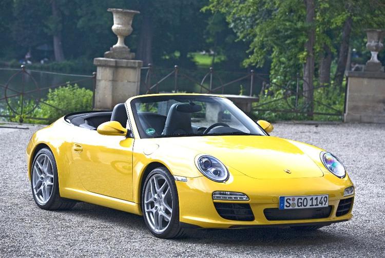 Porsche er et af de bilfirmaer, der rider på salgsfremgang - dog ikke i Danmark. Foto: United Pictures 