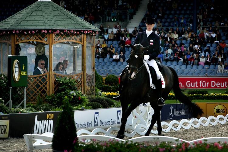 Nathalie zu Sayn Wittgenstein får givetvis familiemedlemmer blandt tilskuerne, når hun i næste måned skal ride til OL. Arkivfoto. 