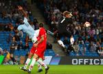 Engelsk presse har ikke meget til overs for den indsats, Micah Richards og hans holdkammerater i Manchester City ydede mod FC Midtjylland. 
