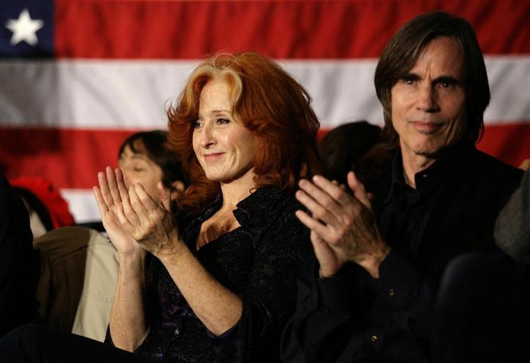 Jackson Browne her sammen med Bonnie Raitt ved en demokratisk konference i 2007 for John Edwards. Jackson Browne er demokrat helt ind til benet, og han har derfor sagsøgt John McCain for at bruge hans klassiker 'Running on Empty' i en af McCains videoer. 