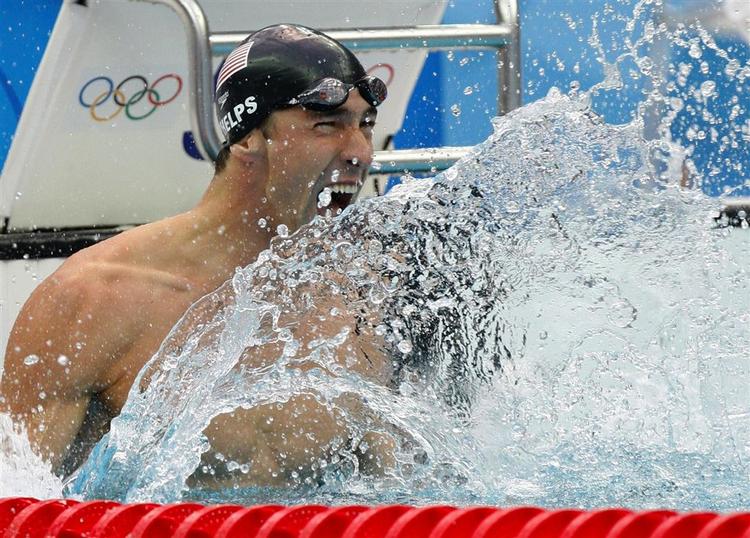 Sejren i 100 meter butterfly udløste en usædvanlig kraftig reaktion fra ellers sejrsvante Michael Phelps. 