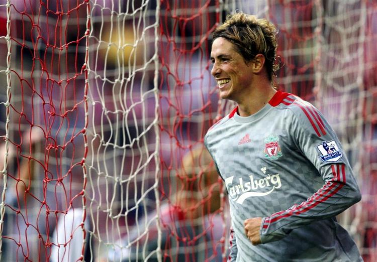 Liverpools målmager Fernando Torres jubler efter den afgørende scoring mod Sunderland. 