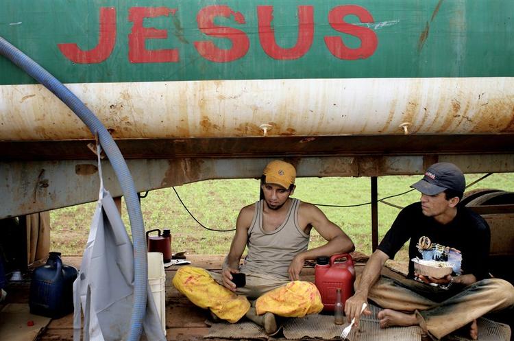 Den danske kemivirksomhed Cheminova sælger en af verdens farligste sprøjtegifte i Brasilien. Sprøjtegiftene gør hvert år tusindvis af landarbejdere syge. Arkivfoto. 