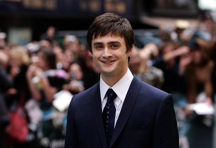 Daniel Radcliffe foran fotograferne ved premieren på 'Harry Potter og Fønix-ordenen'. 