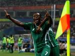 Chinedu Ogbuke Obasi jubler efter at have scoret til 2-0 for Nigeria, der nu skal spille finale. 