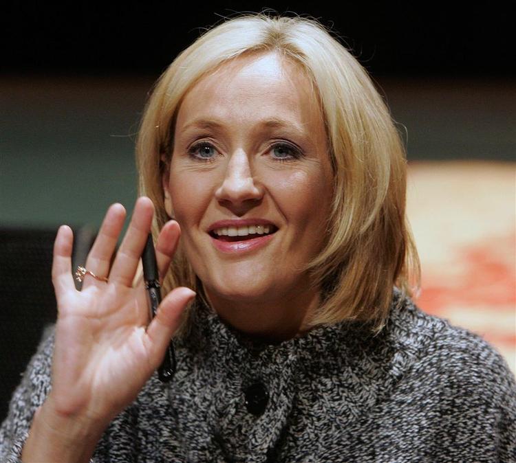 J,K. Rowling er nummer tre på Costa Awards liste over folkekære forfattere. Hun er sammen med Stephen King den eneste forfatter på top 10, som stadig er i live. Hvor forfattere som Astrid Lindgren eller H.C. Andersen er blevet af, melder historien intet om (arkivfoto). 