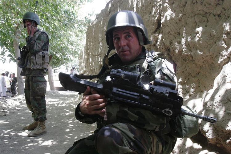 Her ses en fransk soldat under en tidligere aktion i Afghanistan. Arkivfoto. 
