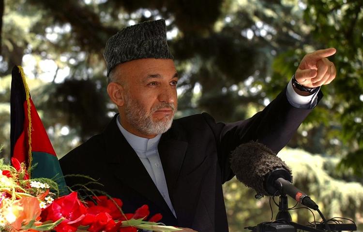 Den afghanske præsident Hamid Karzai på en pressekonference. 