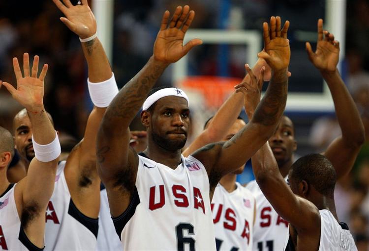 LeBron James var fænomenal og scorede 16 point i USA's kvartfinalesejr over Australien. 