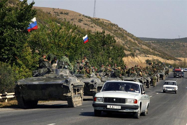 Russerne på vej ud af Georgien. 
