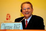 Jacques Rogge, IOC-præsident, roser de mange frivillige kinesere, der har hjulpet til under OL. Arkivfoto. 