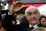 Sean Connery ses her ved en teaterpremiere i Los Angeles for et år siden. 