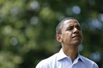Verden skal lægge pres på Iran for at få landet til at stoppe sit atomprogram, mener Barack Obama. 