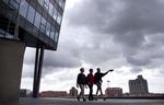For at forebygge hjertesygdomme gennemfører Hjerteforeningen og Ecco hvert år et 'walkathon', som tiltrækker mange motionslystne danskere. Arkivfoto 