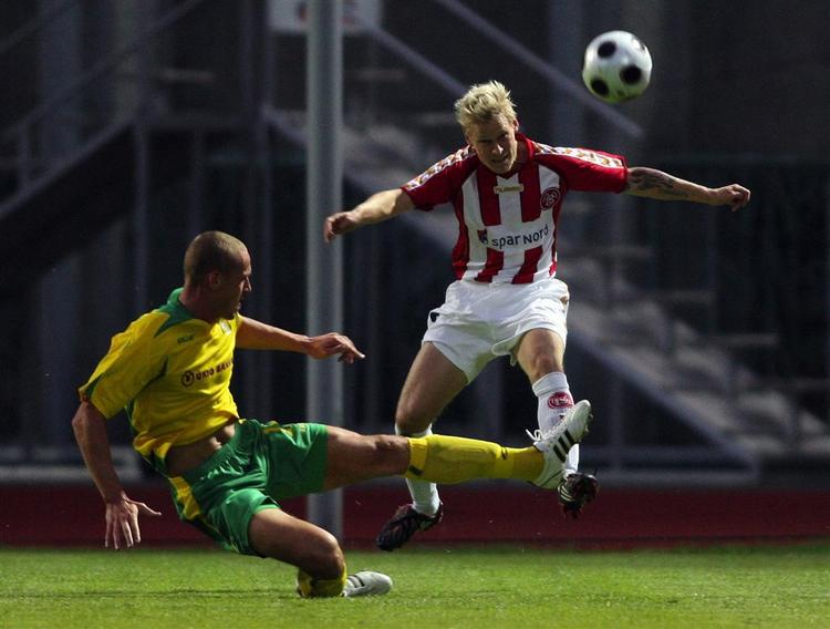 Om tre uger spiller Martin Pedersen og AaB i Champions League. 