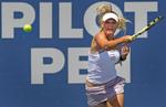 Caroline Wozniacki har vist stor styrke på det seneste. Nu skal hun møde en god veninde i tredje runde af US Open. Arkivfoto. 