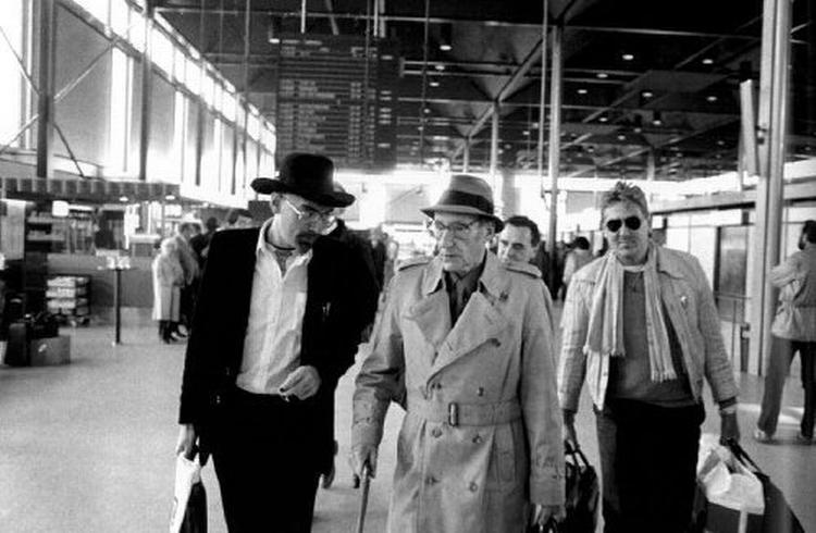 Discipel. Beatgenerationens vel nok betydeligste danske elev var Dan Turèll. Og i 1983 fik han æren af at hente idolet Burroughs i lufthavnen, da denne besøgte København. Foto: Jakob Tue Larsen fra 'Burroughs i Danmark' 