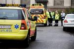 I går blev en 44-årig mand ramt af en kniv i brystet på Sundholm i København. Gerningsmanden nåede at slippe væk. 